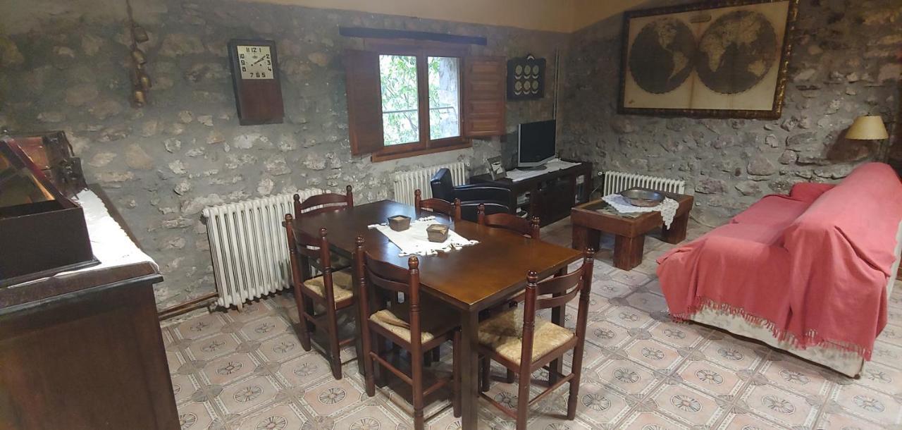 Can Pei Oix Buitenkant foto
